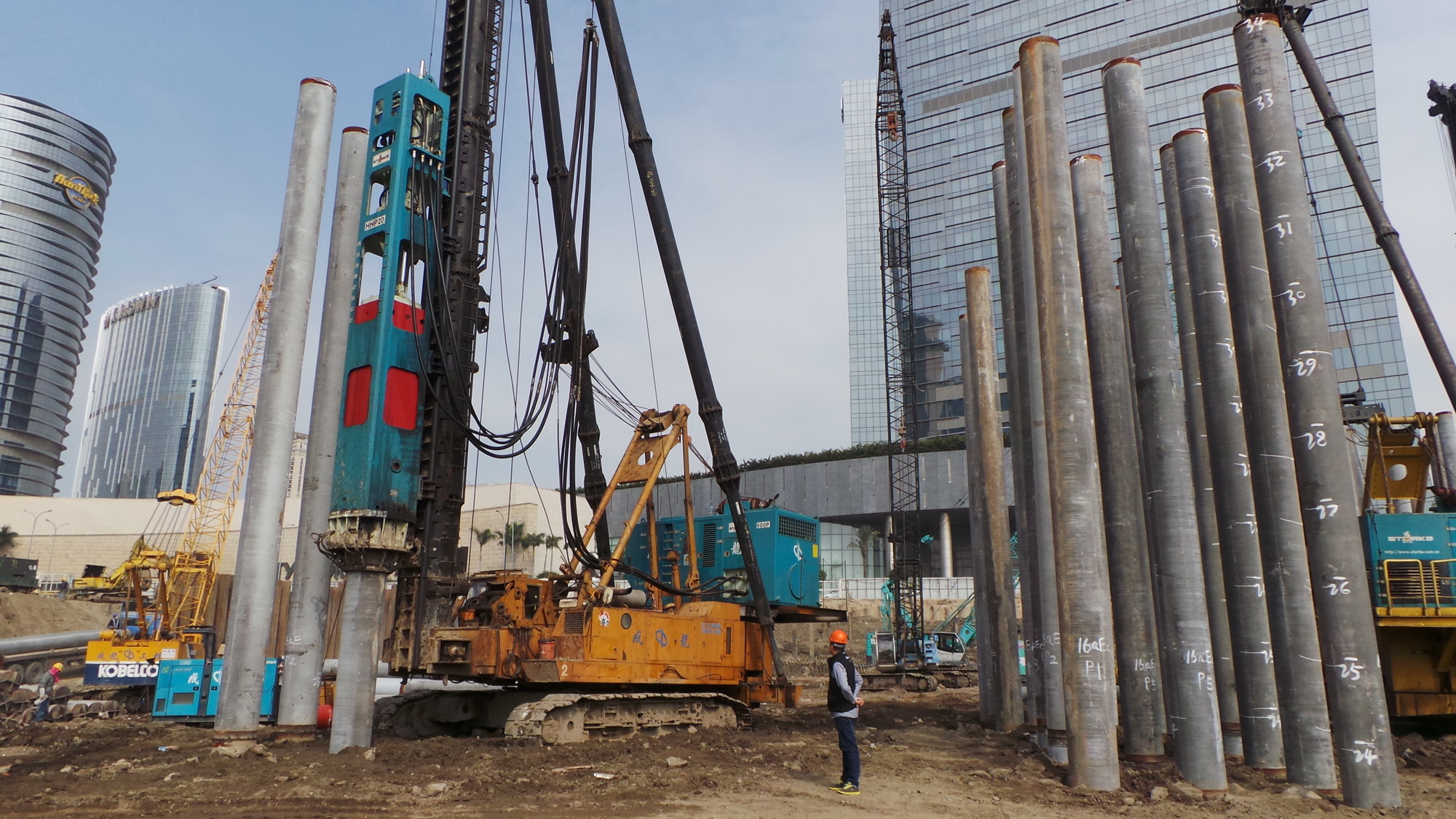 液壓打樁錘/振動錘_上商城_工程機械網_建材供應_工程機械出租-